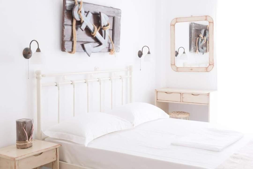 Fragias Studios & Apartments Naxos City ภายนอก รูปภาพ