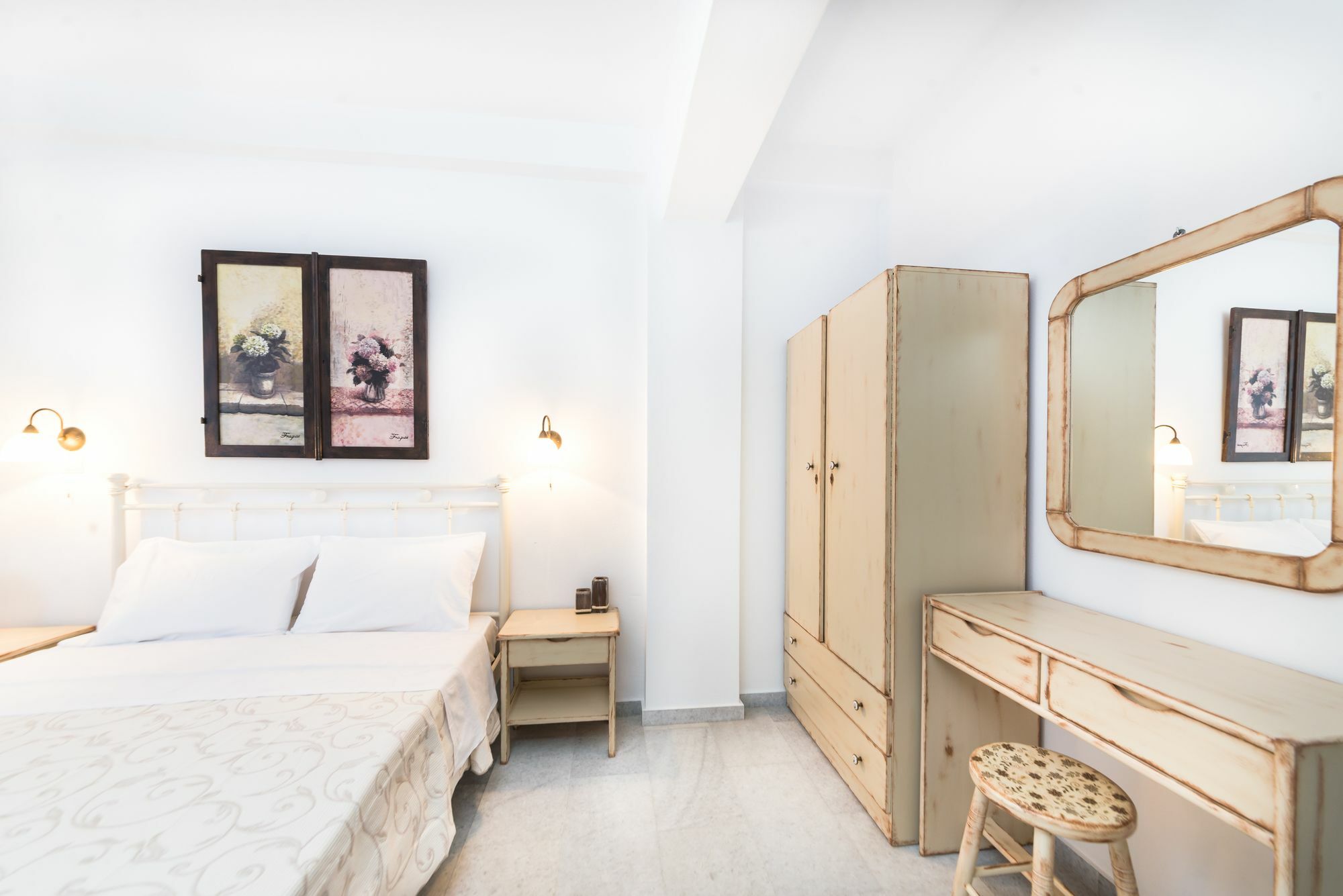 Fragias Studios & Apartments Naxos City ภายนอก รูปภาพ