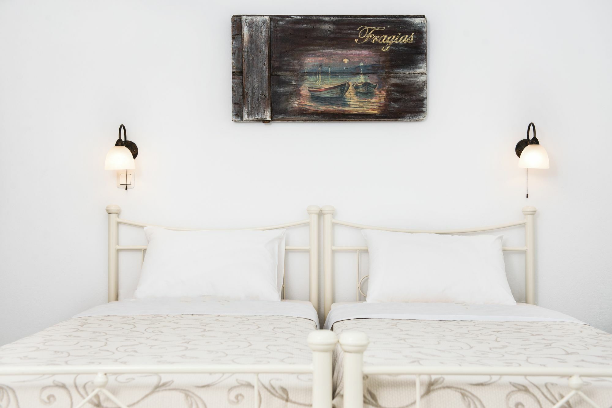 Fragias Studios & Apartments Naxos City ภายนอก รูปภาพ