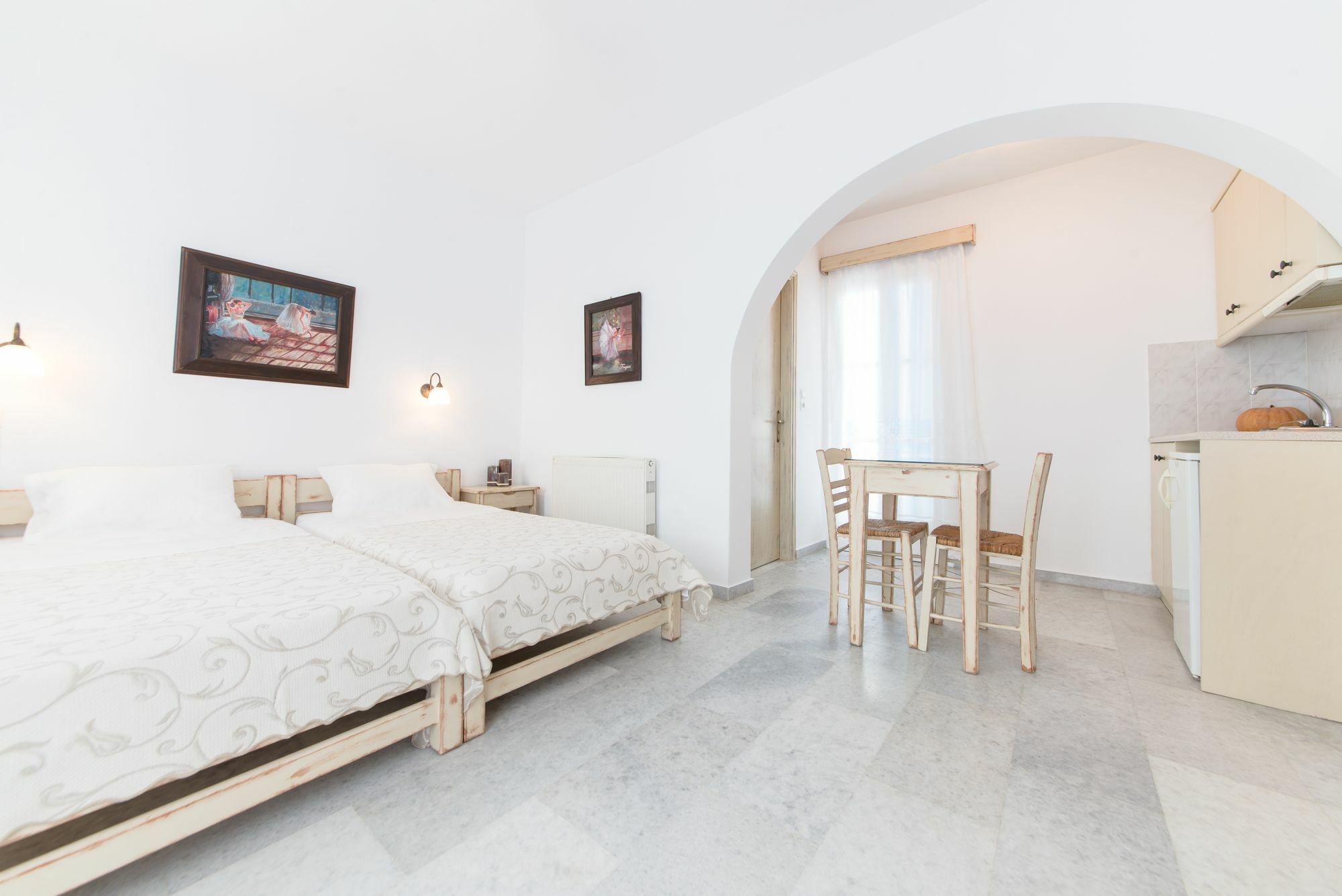 Fragias Studios & Apartments Naxos City ภายนอก รูปภาพ